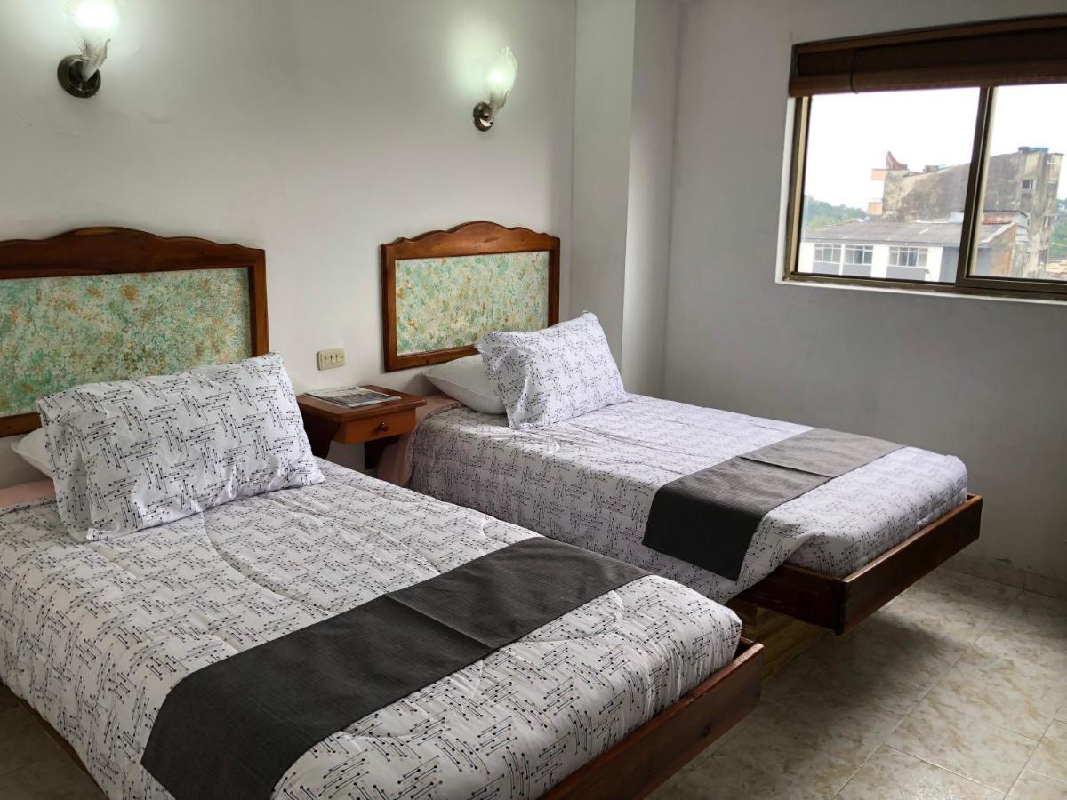 Hotel Armont Calarcá エクステリア 写真