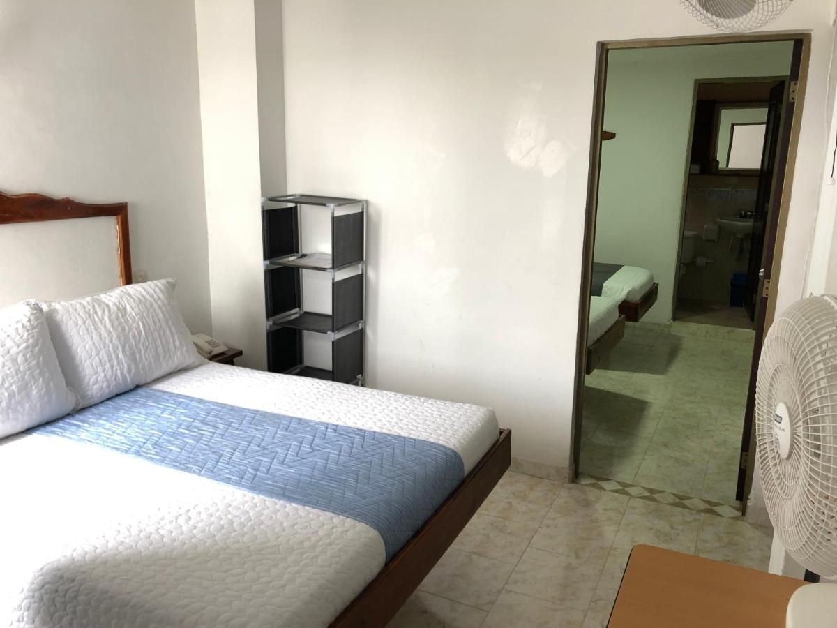 Hotel Armont Calarcá エクステリア 写真