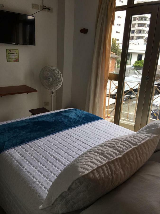 Hotel Armont Calarcá エクステリア 写真