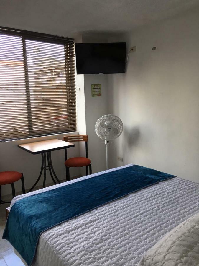 Hotel Armont Calarcá エクステリア 写真